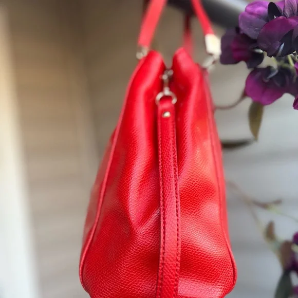 COACH Minetta Medium Satchel | Cardinal Red | Red Hangtag | F34663 | Like-New | - Picture 5 of 12
